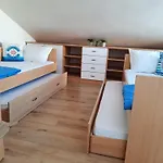 아파트 Tino Zagrebacka Ulica 51, *