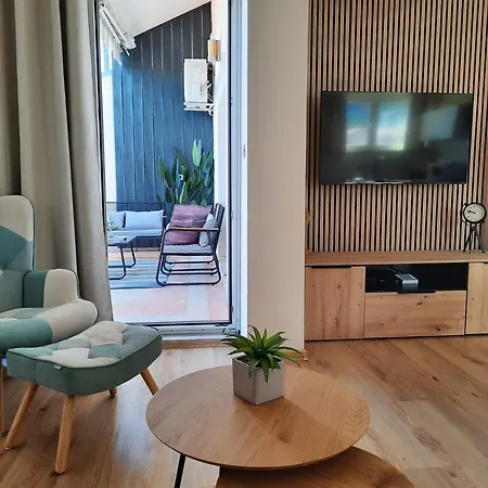 Tino Zagrebacka Ulica 51, Apartment